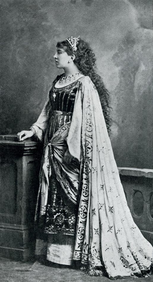 Marthe Duvivier (Salomé) lors de la création à Bruxelles.jpg