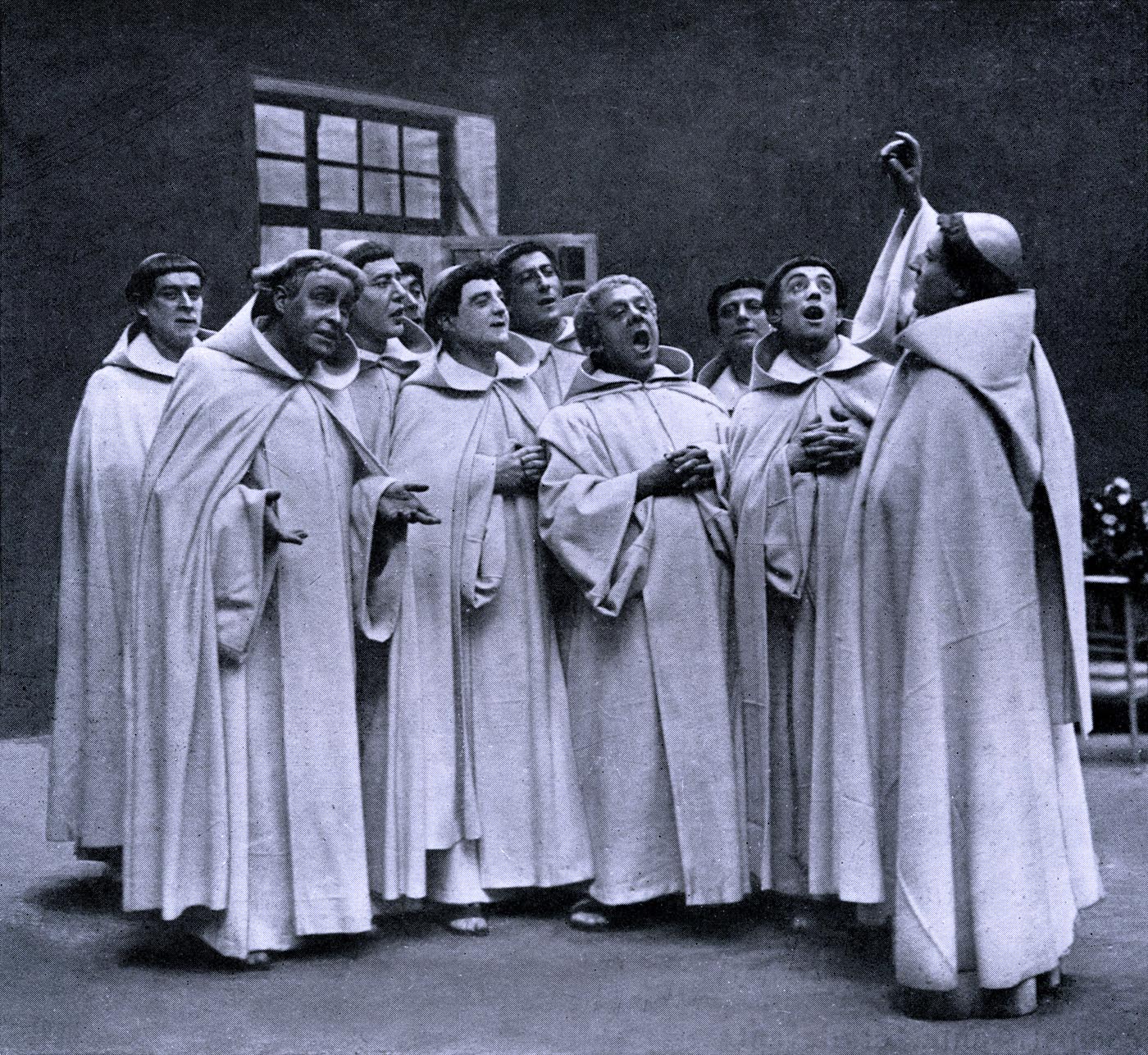 Acte II - Scène des Moines répétant l'hymne consacré à la patronne de l'abbaye,.jpg